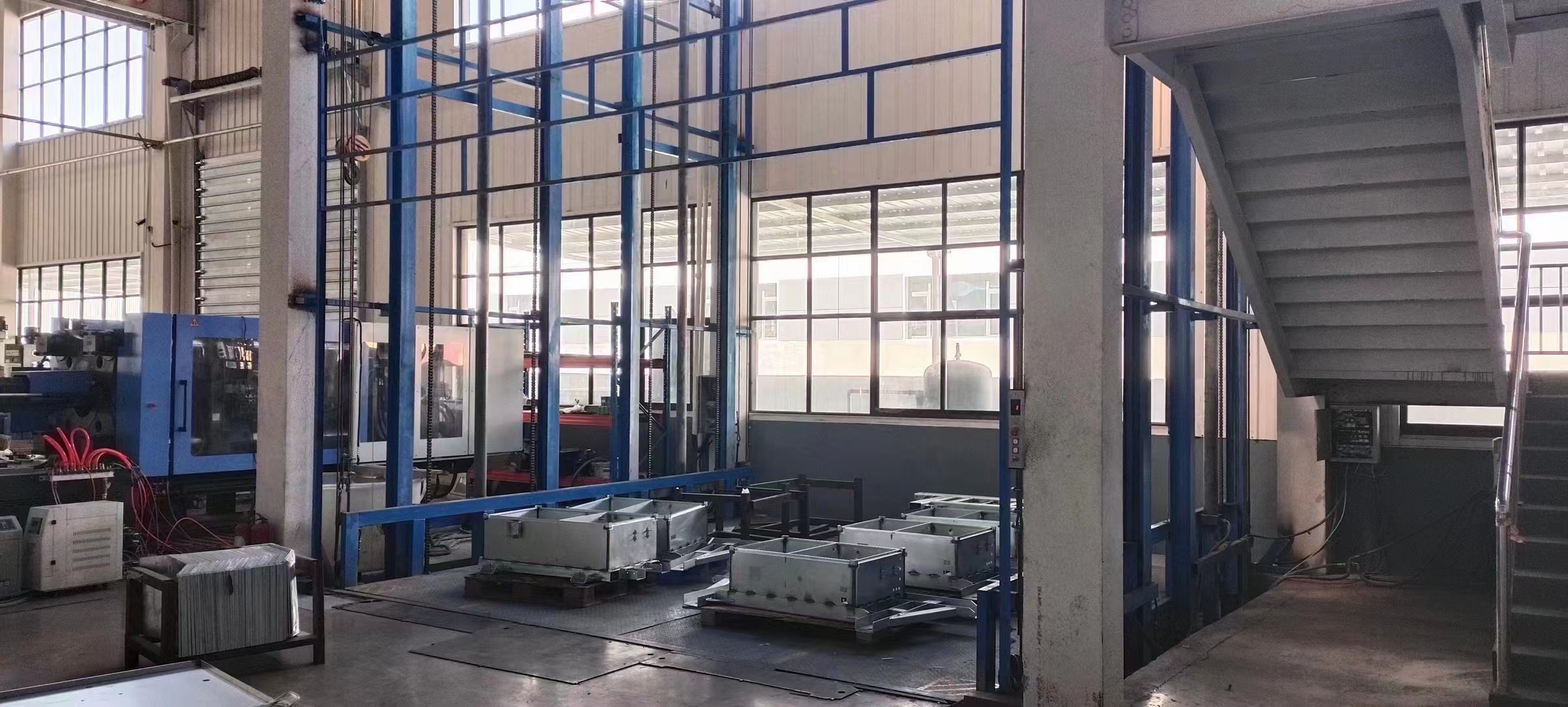 大吨位升降货梯