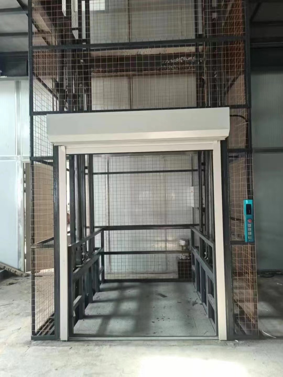 卷帘门式升降货梯